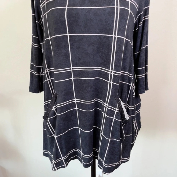 Alembika Windowpane Mineral Wash 3/4 Sleeve Pocket Tunic - Picture 6 of 14